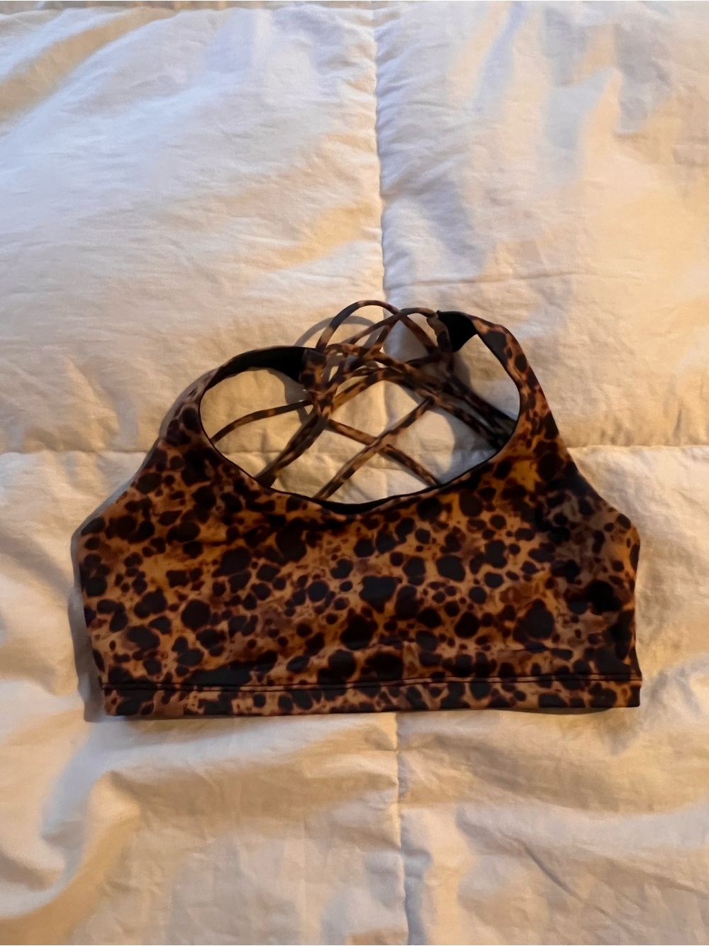 Onzie Tortoise Shell Matching Set Chic Bra Medium + High Rise Capri Small - Picture 8 of 11
